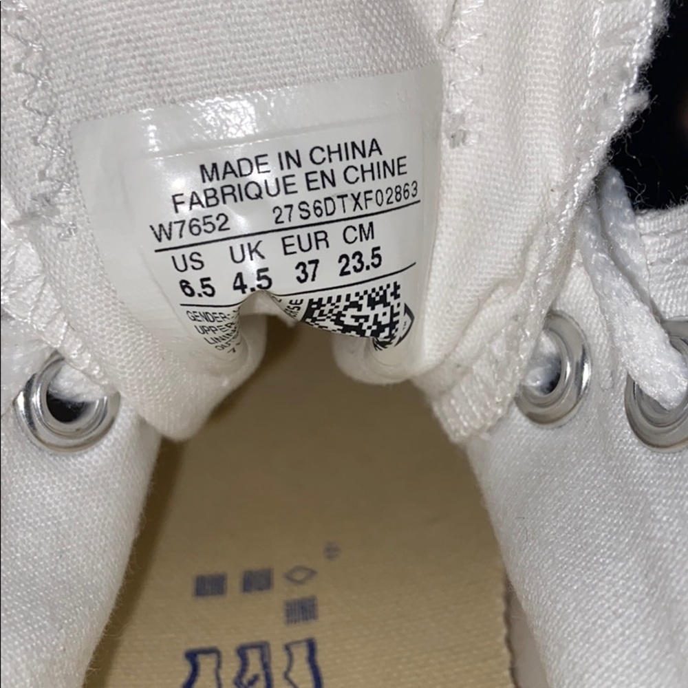White Converse - Picture 5 of 5